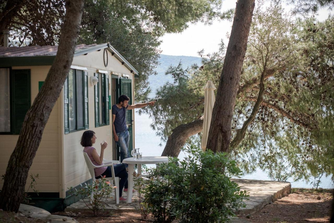 Mobile Homes Kovacine Počitniški park 4*